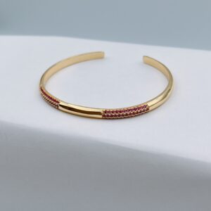 Brazalete con piedras fucsia