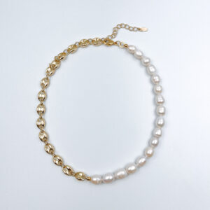 Collar mitad perlas