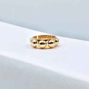Anillo relieve circular
